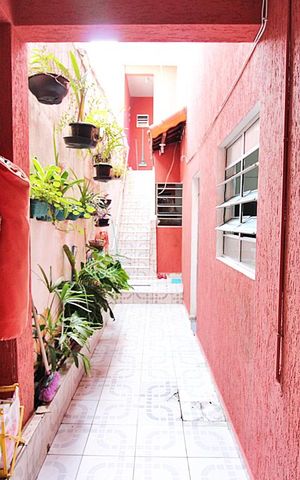 Casa à venda com 256m², 4 quartos e 2 vagasCorredor