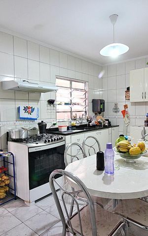Casa à venda com 256m², 4 quartos e 2 vagasCozinha