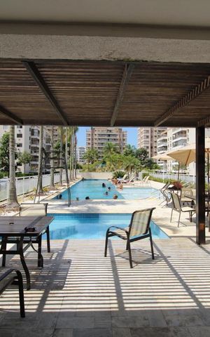 Apartamento para alugar com 66m², 2 quartos e 1 vagaÁrea Comum - Piscina