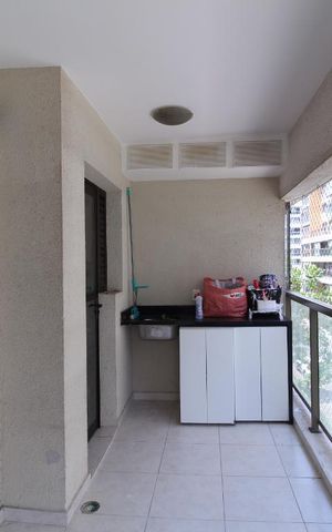 Apartamento para alugar com 66m², 2 quartos e 1 vagaVaranda