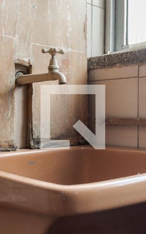Apartamento à venda com 77m², 2 quartos e sem vaga Apartamento à venda com 77m², 2 quartos e sem vagaCozinha e Área de Serviço