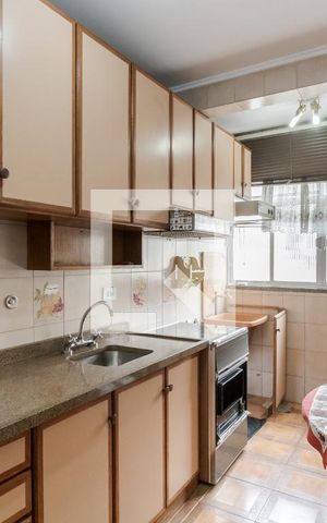 Apartamento à venda com 77m², 2 quartos e sem vaga Apartamento à venda com 77m², 2 quartos e sem vagaCozinha e Área de Serviço