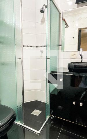 Apartamento à venda com 111m², 3 quartos e 1 vaga Apartamento à venda com 111m², 3 quartos e 1 vagaBanheiro da Suíte