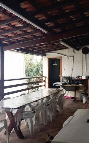 Casa à venda com 240m², 5 quartos e 3 vagasÁrea Churrasqueira