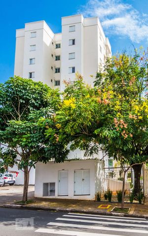 Apartamento à venda com 86m², 3 quartos e 2 vagas Apartamento à venda com 86m², 3 quartos e 2 vagasFachada