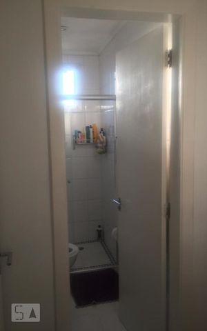 Apartamento à venda com 74m², 3 quartos e 2 vagas Apartamento à venda com 74m², 3 quartos e 2 vagasBanheiro