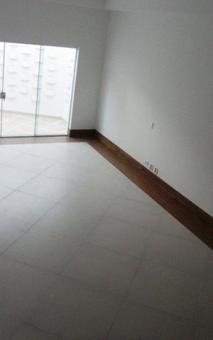 Casa à venda com 260m², 3 quartos e 4 vagas Casa à venda com 260m², 3 quartos e 4 vagasSala 2