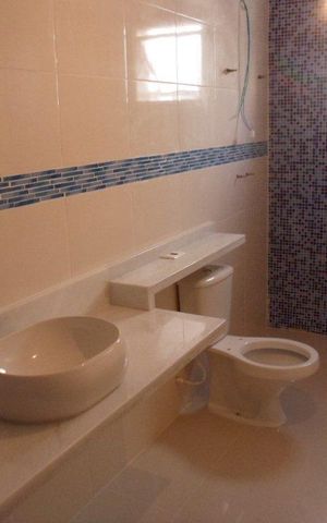 Casa à venda com 260m², 3 quartos e 4 vagas Casa à venda com 260m², 3 quartos e 4 vagasBanheiro da Suíte