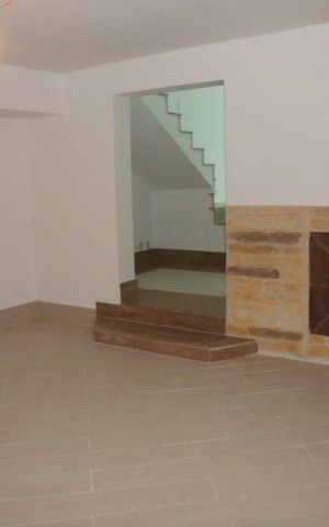 Casa à venda com 260m², 3 quartos e 4 vagas Casa à venda com 260m², 3 quartos e 4 vagasSala 1