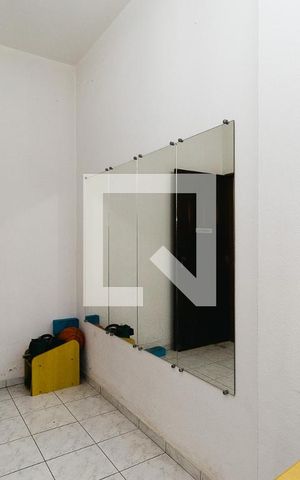 Casa à venda com 372m², 3 quartos e 4 vagasEscritório