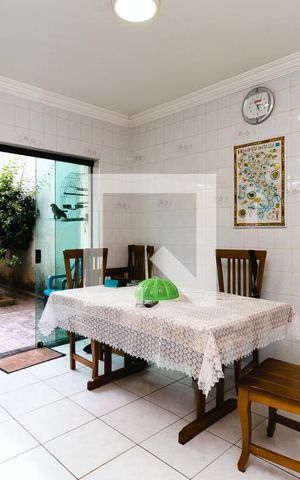 Casa à venda com 372m², 3 quartos e 4 vagasCozinha
