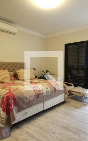 Apartamento à venda com 279m², 3 quartos e 4 vagas Apartamento à venda com 279m², 3 quartos e 4 vagasSuíte 1
