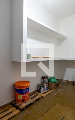 Casa à venda com 377m², 4 quartos e 5 vagas Casa à venda com 377m², 4 quartos e 5 vagasGaragem - Depósito