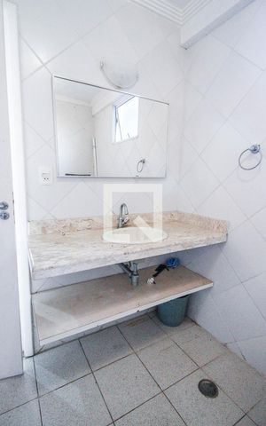 Casa à venda com 700m², 4 quartos e sem vaga Casa à venda com 700m², 4 quartos e sem vagaBanheiro de serviço 2