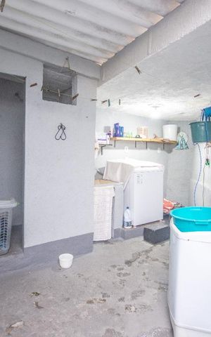 Casa à venda com 110m², 4 quartos e 1 vagaÁrea de Serviço