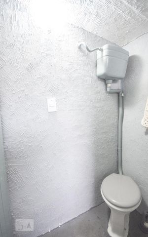 Casa à venda com 110m², 4 quartos e 1 vagaBanheiro de Serviço