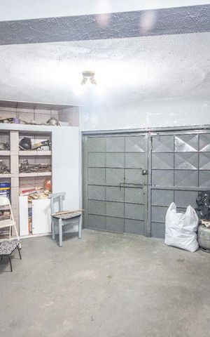 Casa à venda com 110m², 4 quartos e 1 vagaGaragem