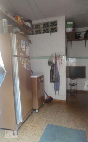 Casa à venda com 199m², 3 quartos e 2 vagas Casa à venda com 199m², 3 quartos e 2 vagasCozinha