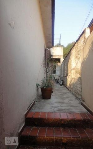 Casa à venda com 199m², 3 quartos e 2 vagas Casa à venda com 199m², 3 quartos e 2 vagasÁrea Externa