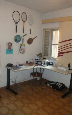 Casa à venda com 199m², 3 quartos e 2 vagas Casa à venda com 199m², 3 quartos e 2 vagasQuarto