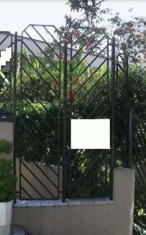 Casa à venda com 276m², 3 quartos e 5 vagas Casa à venda com 276m², 3 quartos e 5 vagasÁrea Externa