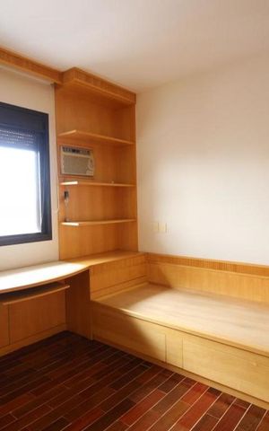 Apartamento à venda com 500m², 5 quartos e 4 vagas Apartamento à venda com 500m², 5 quartos e 4 vagasQuarto