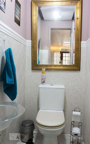 Casa à venda com 200m², 4 quartos e 4 vagasLavabo