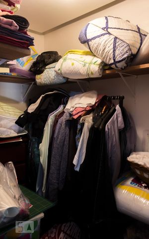 Casa à venda com 200m², 4 quartos e 4 vagasCloset da suíte