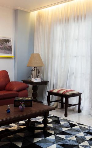 Casa à venda com 200m², 4 quartos e 4 vagasSala 1