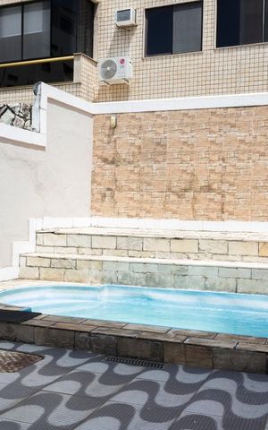 Casa à venda com 200m², 4 quartos e 4 vagasPiscina
