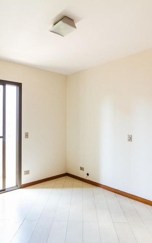 Apartamento à venda com 360m², 4 quartos e 5 vagas Apartamento à venda com 360m², 4 quartos e 5 vagasQuarto