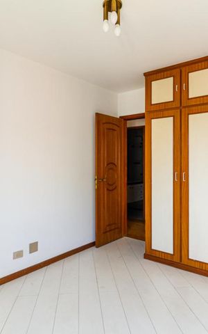 Apartamento à venda com 360m², 4 quartos e 5 vagas Apartamento à venda com 360m², 4 quartos e 5 vagasQuarto