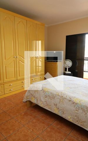 Casa à venda com 370m², 4 quartos e 10 vagasSuite