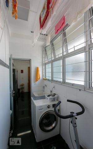 Apartamento à venda com 320m², 3 quartos e 4 vagas Apartamento à venda com 320m², 3 quartos e 4 vagasÁrea de Serviço