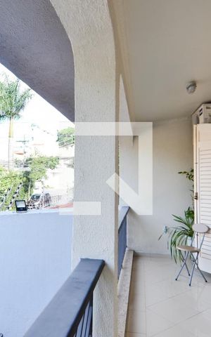 Casa à venda com 450m², 4 quartos e 5 vagas Casa à venda com 450m², 4 quartos e 5 vagasVaranda da Suíte 1
