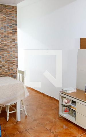 Casa à venda com 200m², 6 quartos e 1 vaga Casa à venda com 200m², 6 quartos e 1 vagasala