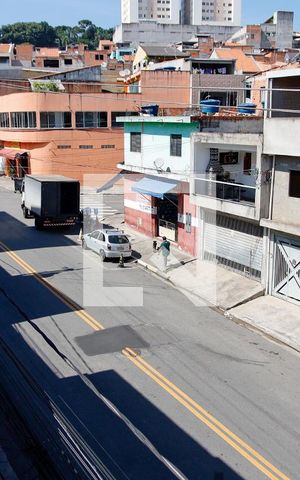 Casa à venda com 200m², 6 quartos e 1 vaga Casa à venda com 200m², 6 quartos e 1 vagaVista da Sacada