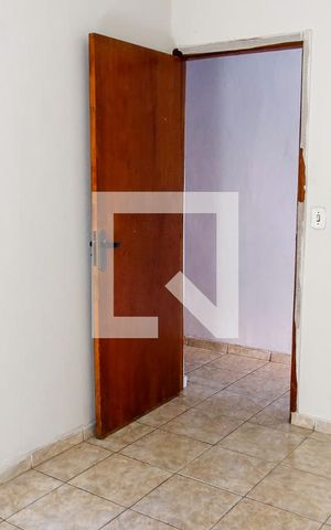 Casa à venda com 200m², 6 quartos e 1 vaga Casa à venda com 200m², 6 quartos e 1 vagaQuarto 3 - Suíte