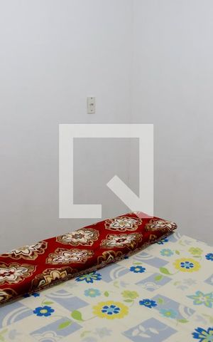 Casa à venda com 200m², 6 quartos e 1 vaga Casa à venda com 200m², 6 quartos e 1 vagaQuarto 2 - Suíte