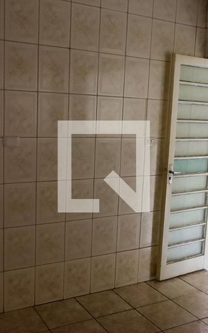 Casa à venda com 200m², 6 quartos e 1 vaga Casa à venda com 200m², 6 quartos e 1 vagaCozinha