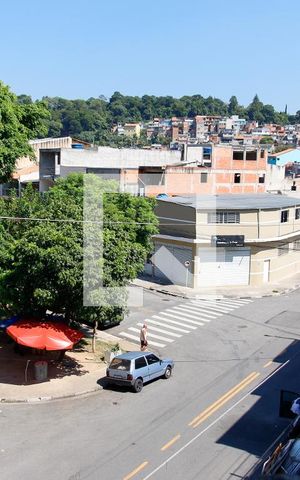 Casa à venda com 200m², 6 quartos e 1 vaga Casa à venda com 200m², 6 quartos e 1 vagaVista da Sacada