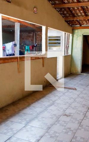 Casa à venda com 200m², 6 quartos e 1 vaga Casa à venda com 200m², 6 quartos e 1 vagaÁrea comum