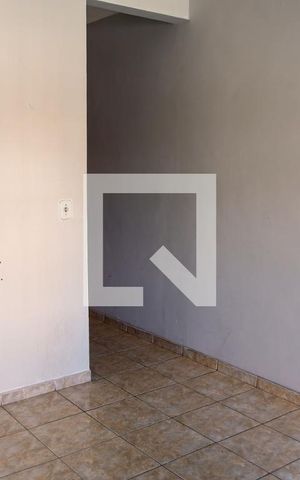 Casa à venda com 200m², 6 quartos e 1 vaga Casa à venda com 200m², 6 quartos e 1 vagasala