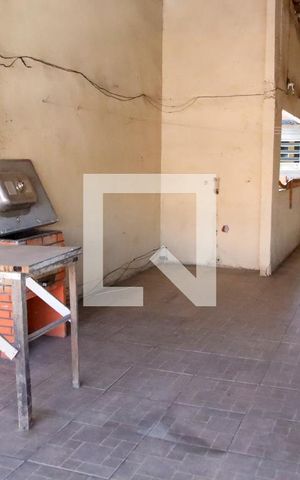 Casa à venda com 200m², 6 quartos e 1 vaga Casa à venda com 200m², 6 quartos e 1 vagaÁrea comum