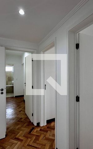 Apartamento à venda com 269m², 4 quartos e 2 vagas Apartamento à venda com 269m², 4 quartos e 2 vagasCorredor Quartos