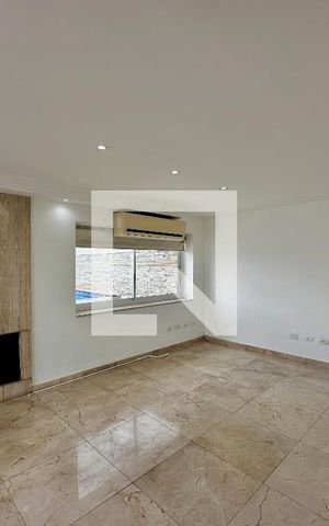 Apartamento à venda com 269m², 4 quartos e 2 vagas Apartamento à venda com 269m², 4 quartos e 2 vagasÁrea externa