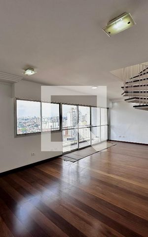 Apartamento à venda com 269m², 4 quartos e 2 vagas Apartamento à venda com 269m², 4 quartos e 2 vagasSala
