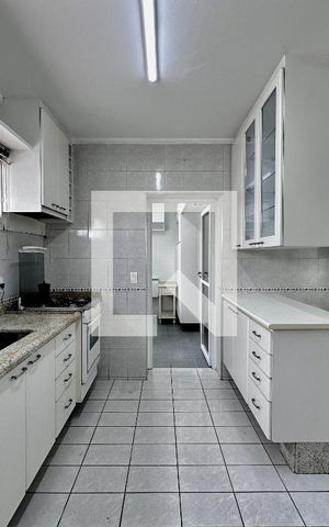 Apartamento à venda com 269m², 4 quartos e 2 vagas Apartamento à venda com 269m², 4 quartos e 2 vagasCozinha