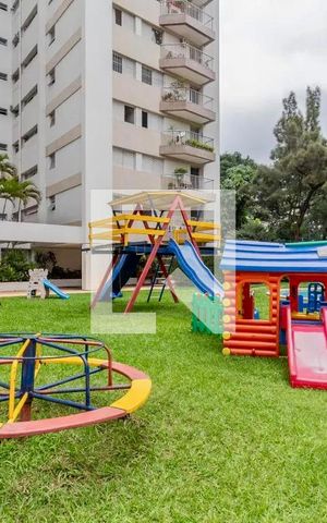 Apartamento à venda com 269m², 4 quartos e 2 vagas Apartamento à venda com 269m², 4 quartos e 2 vagasPlayground