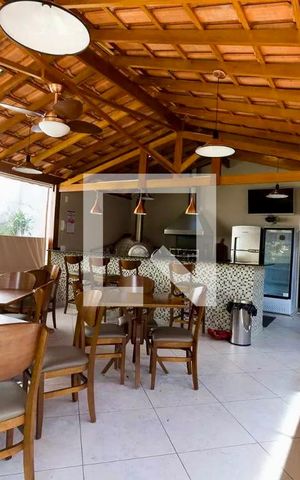 Apartamento à venda com 269m², 4 quartos e 2 vagas Apartamento à venda com 269m², 4 quartos e 2 vagasChurrasqueira